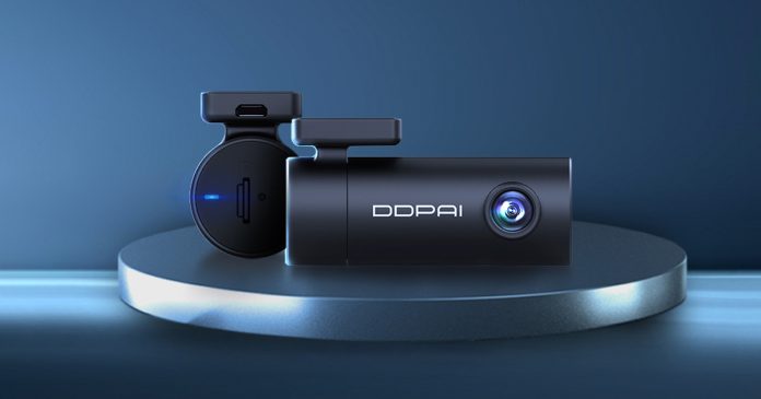 Το DDPAI Dash Cam Mini Pro είναι μια φθηνή κάμερα αυτοκινήτου με Full HD+
