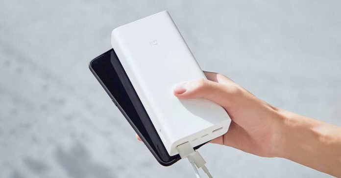 Πωλείται Xiaomi Mi Power Bank 3 με τεράστια χωρητικότητα 30.000 mAh
