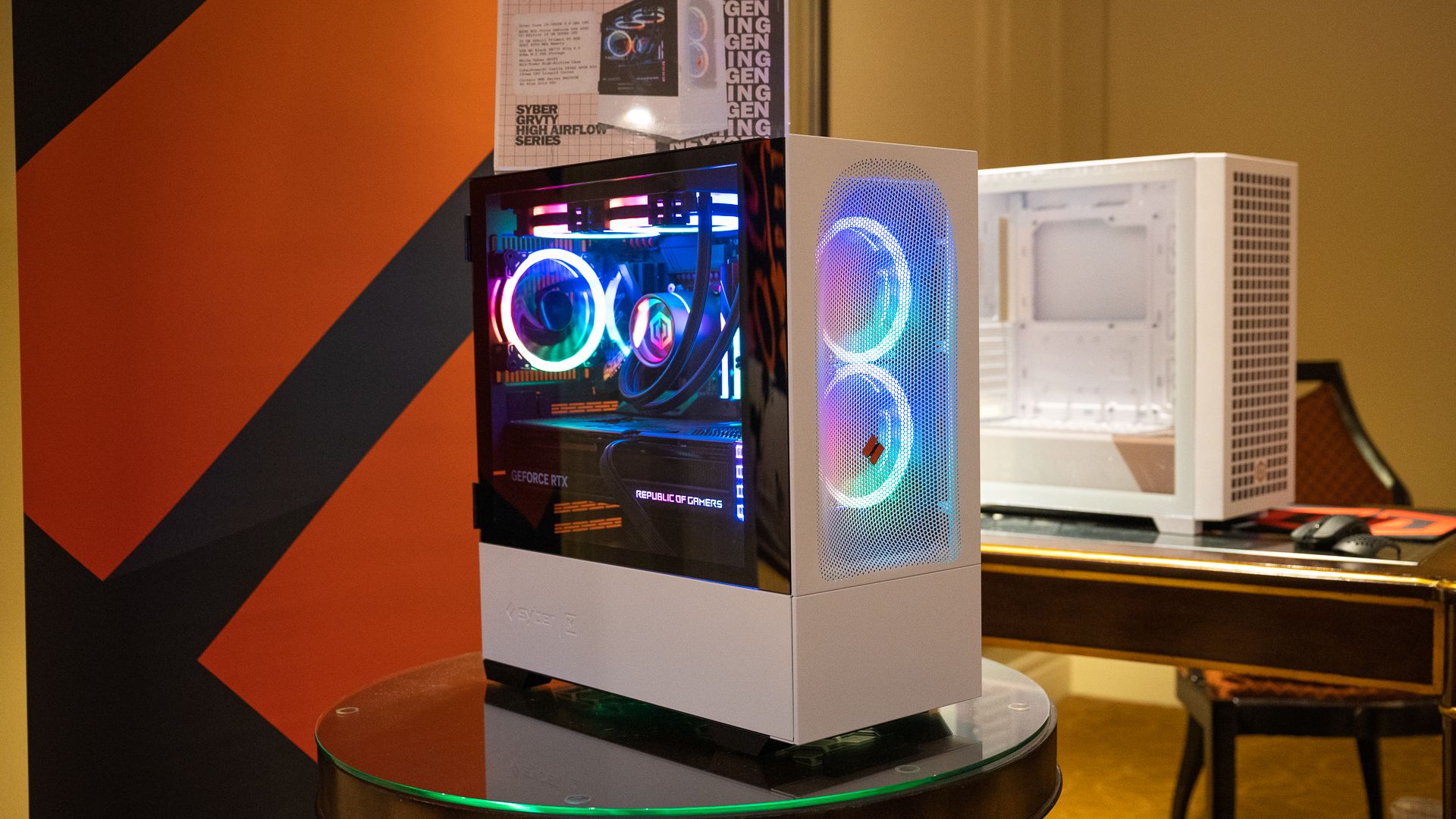 Θήκη υπολογιστή gaming CyberPowerPC Grvty High Airflow Series.