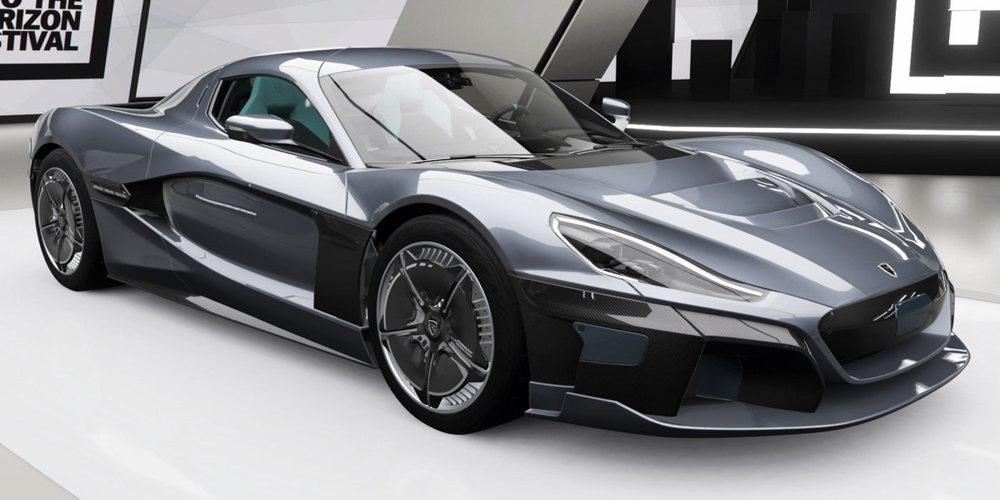 Forza Horizon 4 Rimac Concept Οθόνη με θέα τρία τέταρτα στο γκαράζ