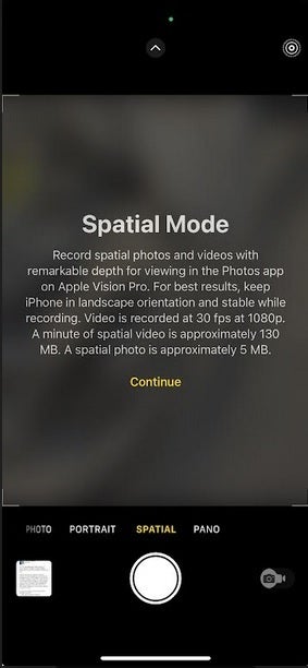 Η έκδοση beta 4 του προγραμματιστή iOS 18.1 επιτρέπει στους χρήστες iPhone 15 Pro και iPhone 15 Pro Max να τραβήξουν χωρικές φωτογραφίες. | Image credit-PhoneArena - iOS 18.1 προγραμματιστής beta 4 καλά νέα για κάμερες iPhone 15 Pro, 15 Pro Max