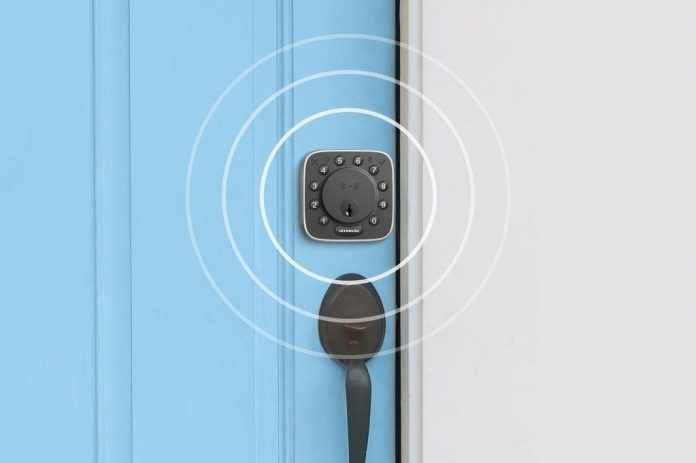 Το Ultraloq Bolt Mission είναι το πρώτο Smart Lock της UWB
