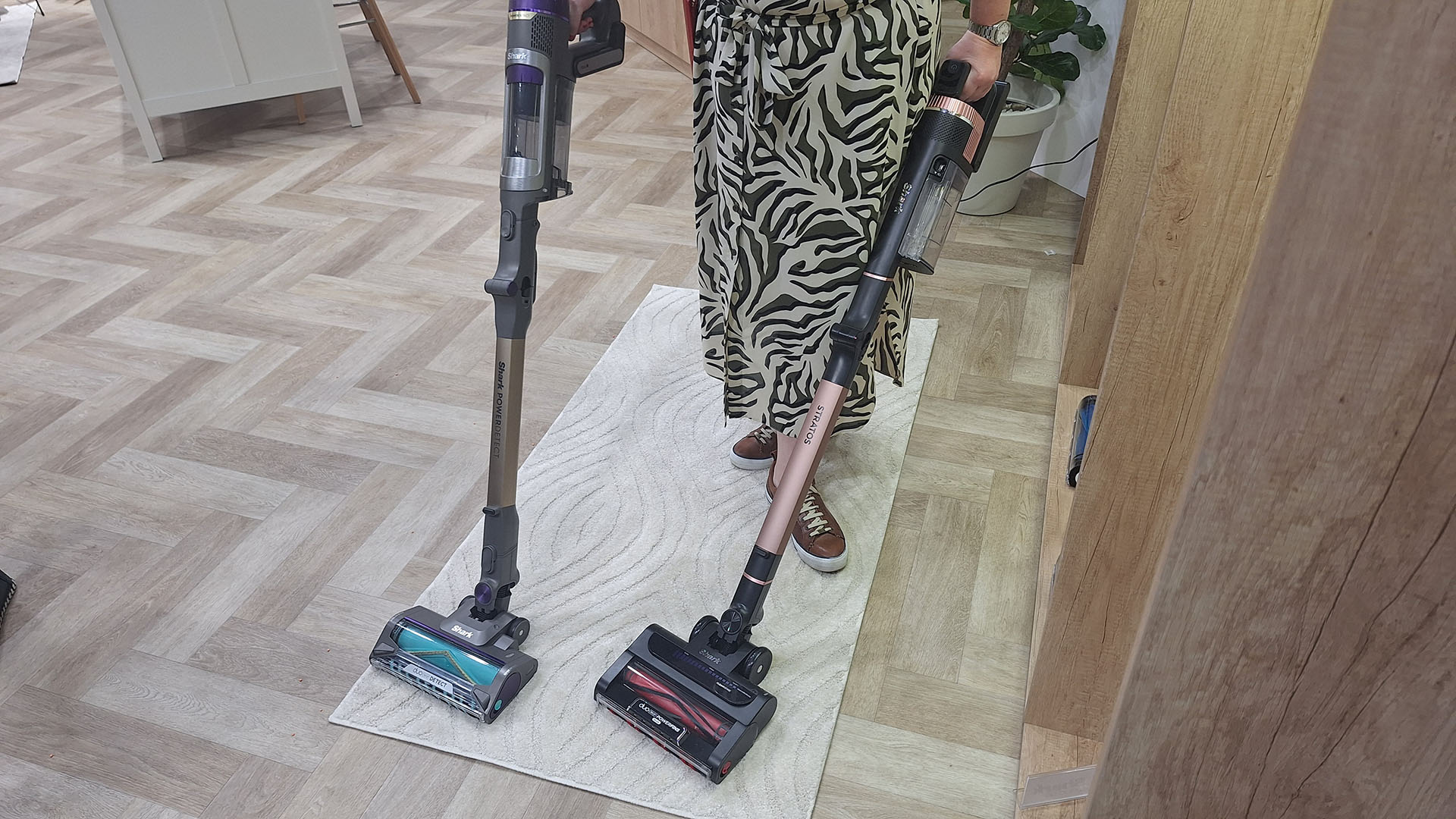 Το Shark PowerDetect Cordless Vacuum παρουσιάζεται στην IFA