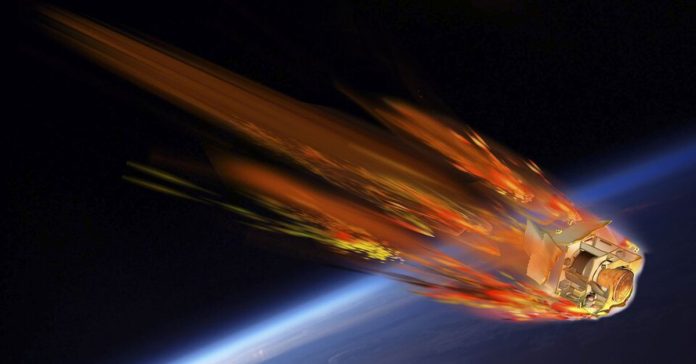 Fiery satellite going like a comet toward Earth