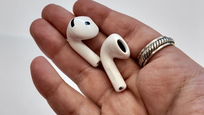 AirPods 4