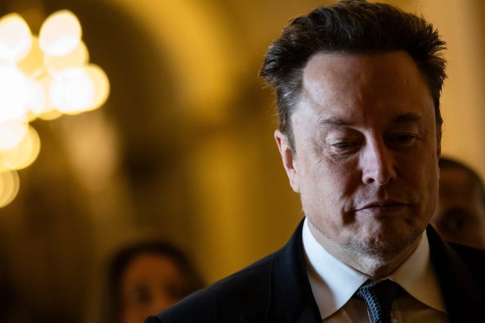 Το Musk's X πέφτει κάτω από τα 10 δισεκατομμύρια δολάρια καθώς η αξία συνεχίζει να πέφτει κατακόρυφα
