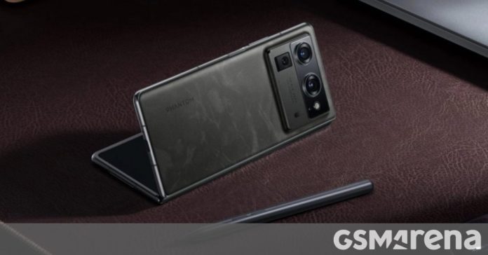 Τα Tecno Phantom V Fold 2 και V Flip 2 διέρρευσαν σε πρακτικές φωτογραφίες, αποκαλύφθηκαν οι τιμές
