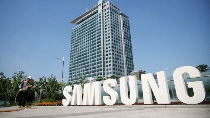 Samsung: Γιατί θα απολύσει το 30% των εργαζομένων της