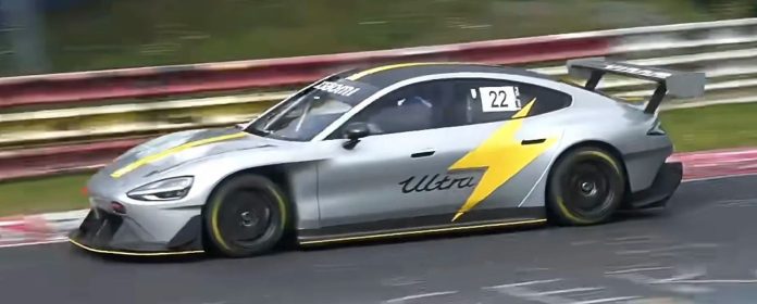 Ένα Xiaomi SU7 Ultra τα «σπάει» στην πίστα του Nürburgring

